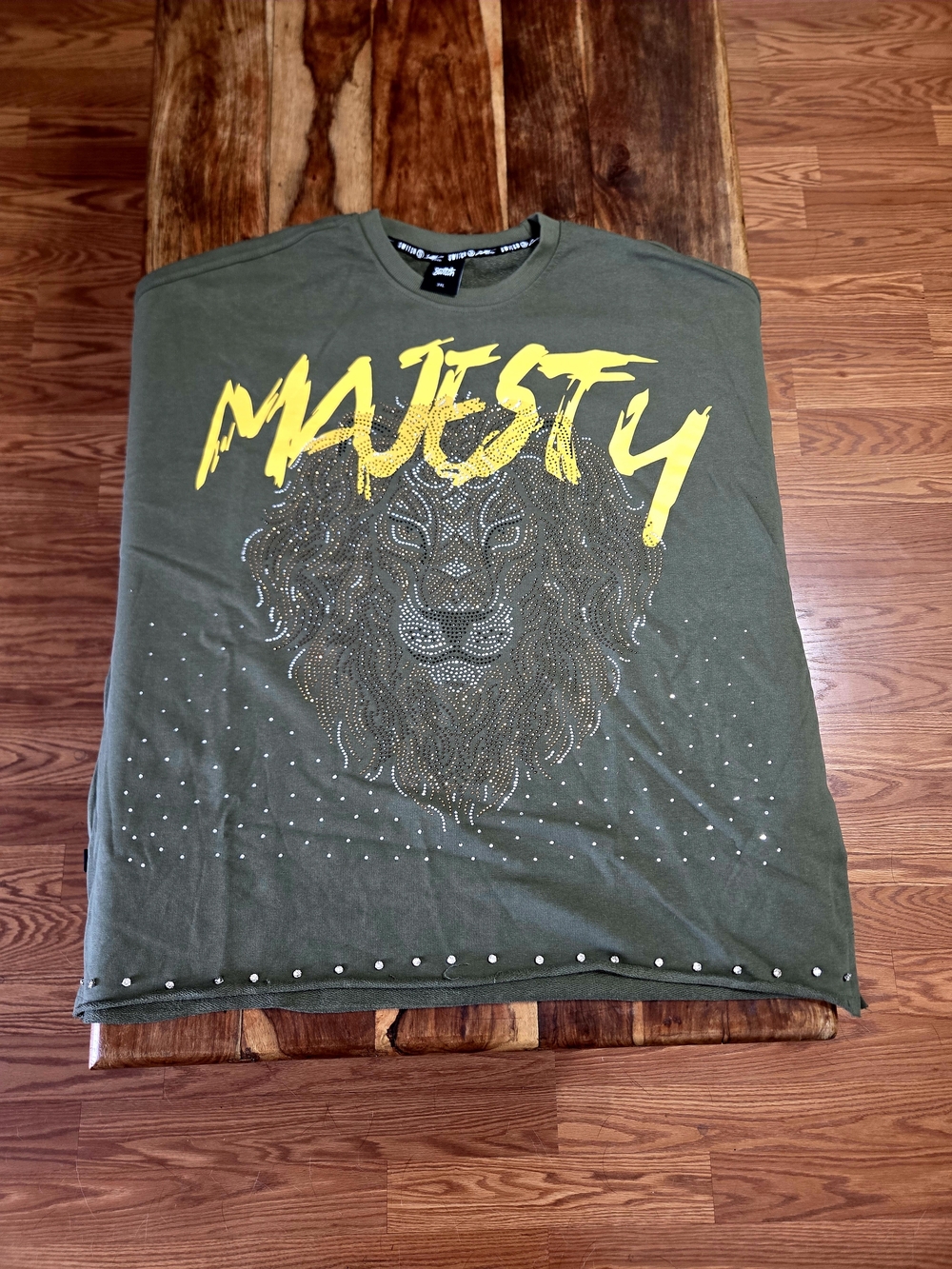 Switch Streetwear Apparel Men's "Majesty" Lion Graphic Tee. Size 3X-L